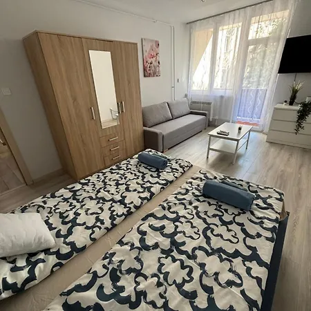 Nemes Apartment *